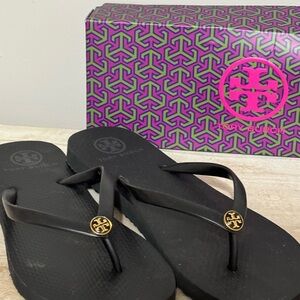 Tory burch flip flops